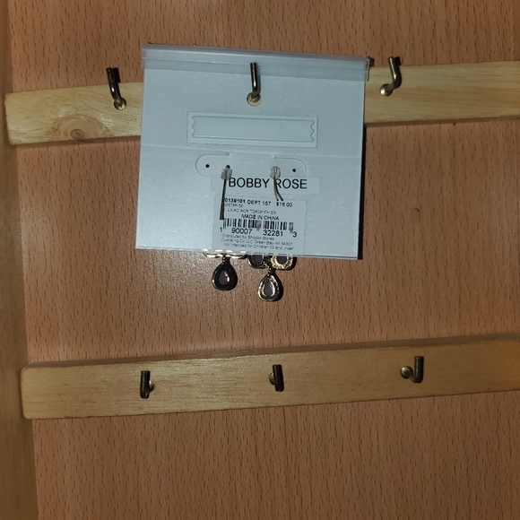 LAVENDER DREAM EARRINGS - Picture 3 of 3